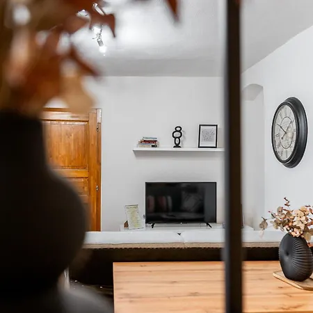 Apartment K1 Piatok Sobota Disco Cez Tyzden Tichy *