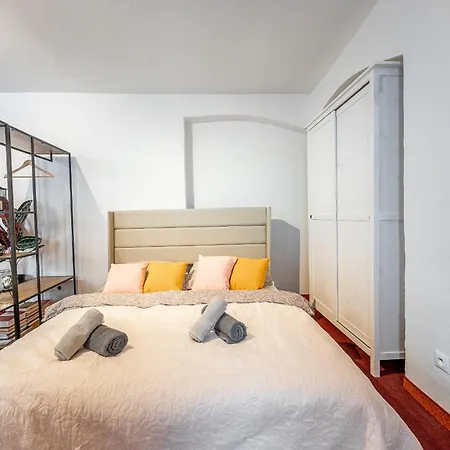 Apartment K1 Piatok Sobota Disco Cez Tyzden Tichy *